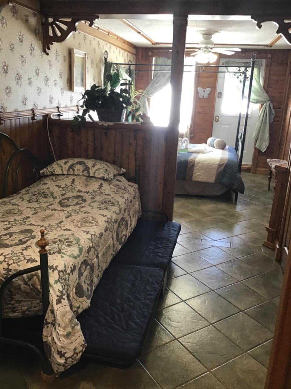 Auberge La Cote D'Or بيتيت ريفري ساينت فرانكويس المظهر الخارجي الصورة